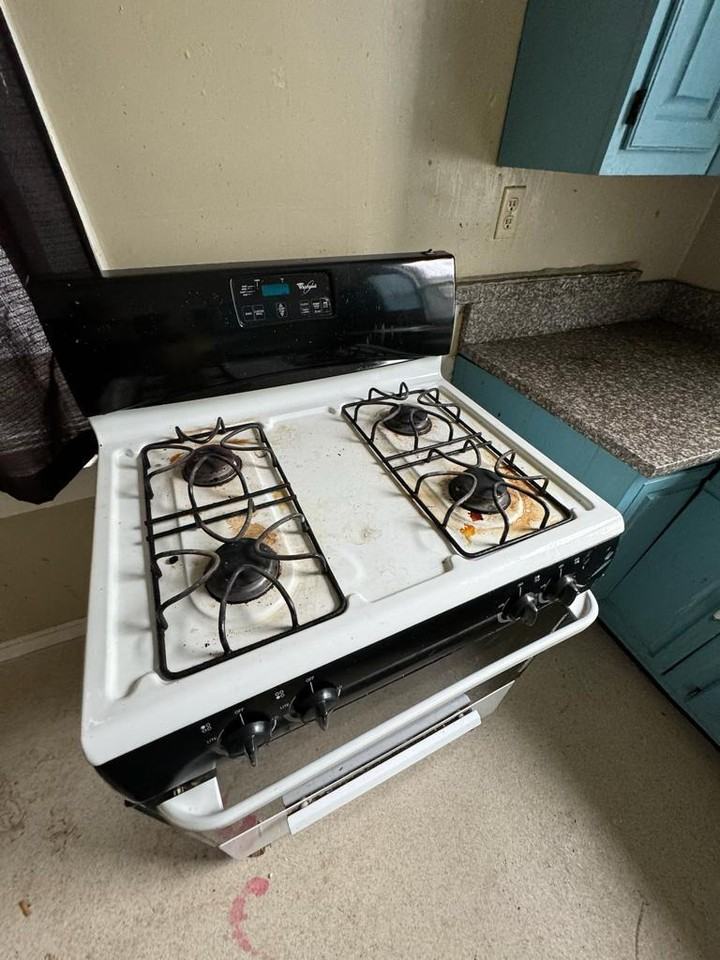 504 Clay St - Photo 2 of 4