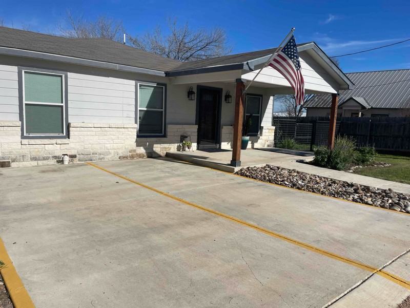 1511 Jackson St - Photo 3 of 13