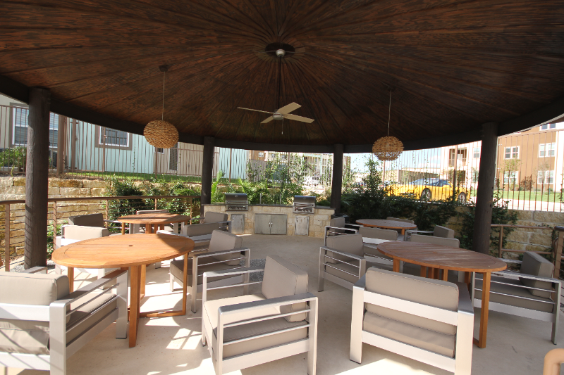 6007 Grissom Rd - Photo 3 of 11