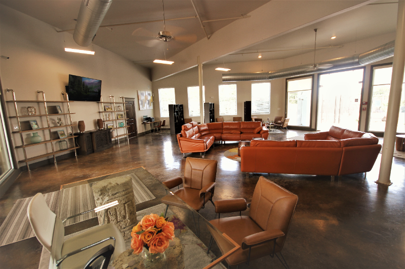 6007 Grissom Rd - Photo 5 of 11