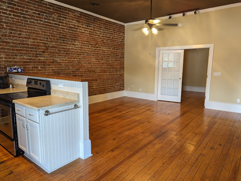 307 Virginia Ave - Photo 3 of 12