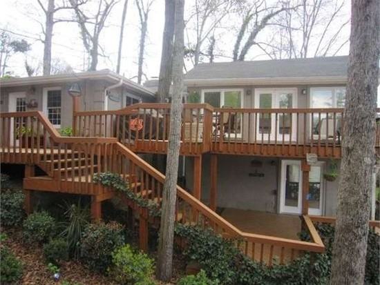 43 Lee Rd - Photo 3 of 9