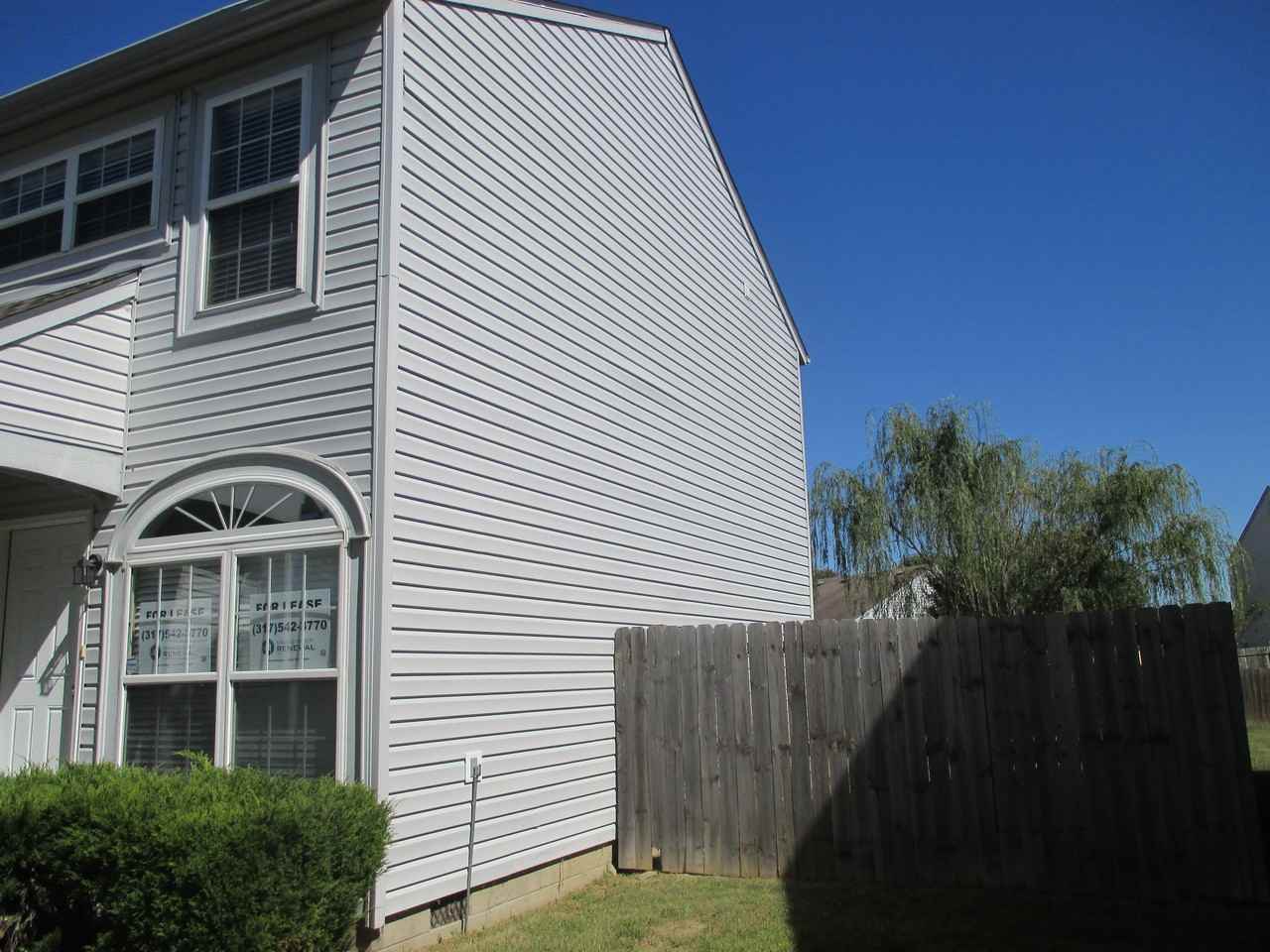 2247 Peter Dr - Photo 3 of 16