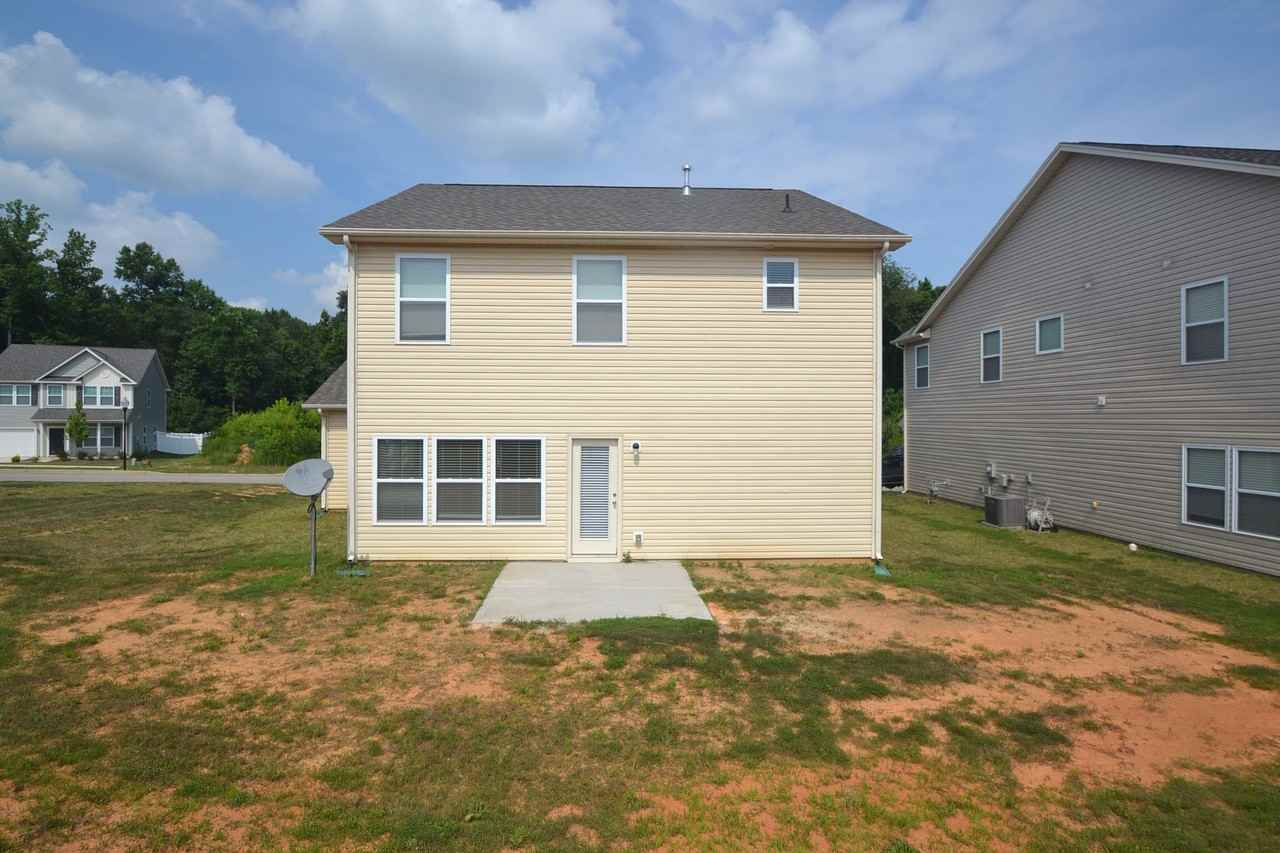 110 English Oak Lane - Photo 2 of 13