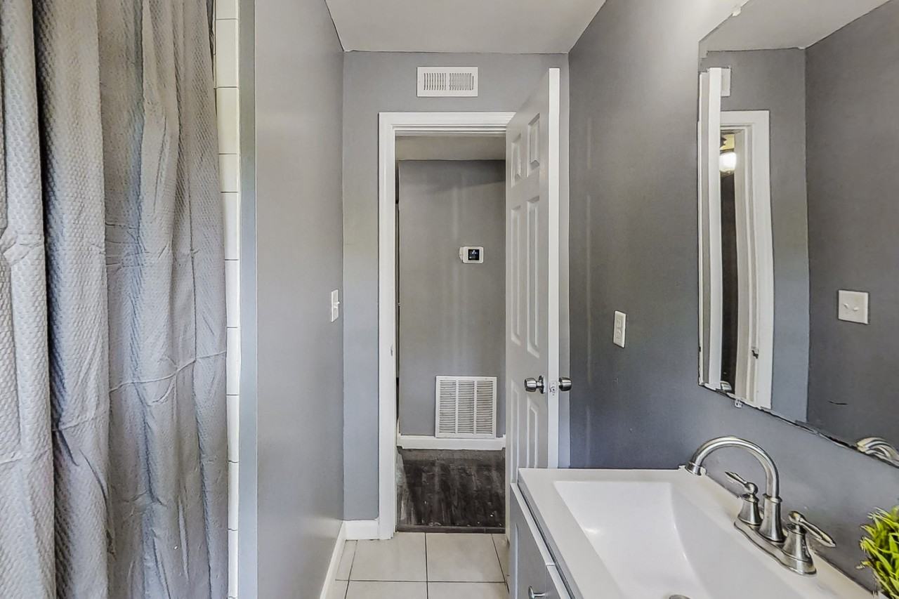 Harlan Dr - Photo 5 of 9