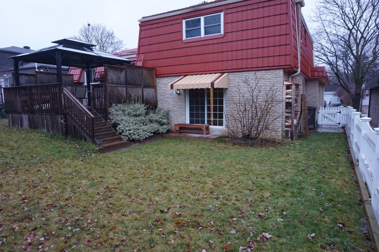 42 Ironshield Crescent - Photo 2 of 14