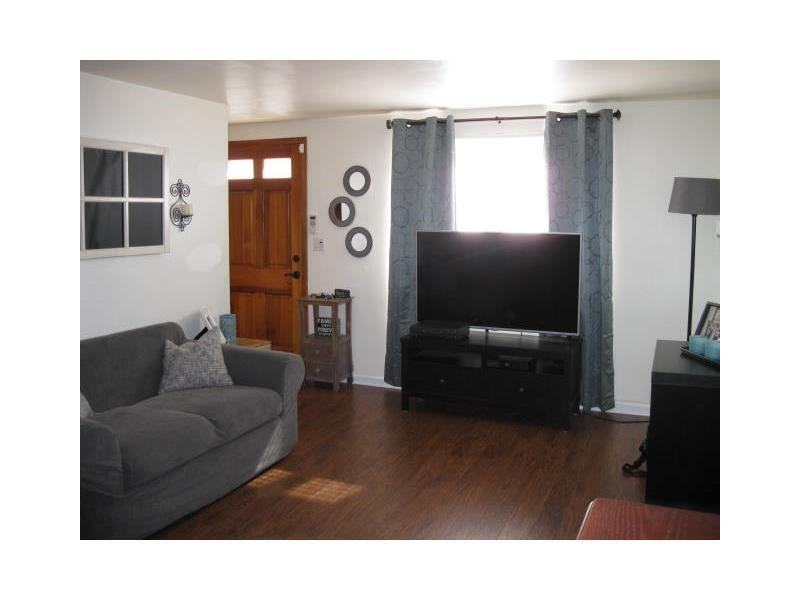 1507 Roosevelt Ave - Photo 2 of 25