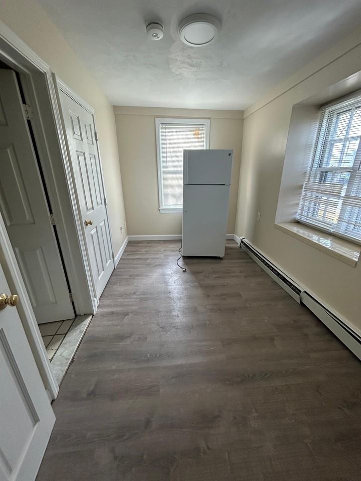 80 Yarmouth Road, Hyannis, MA 02601 - Photo 2 of 2