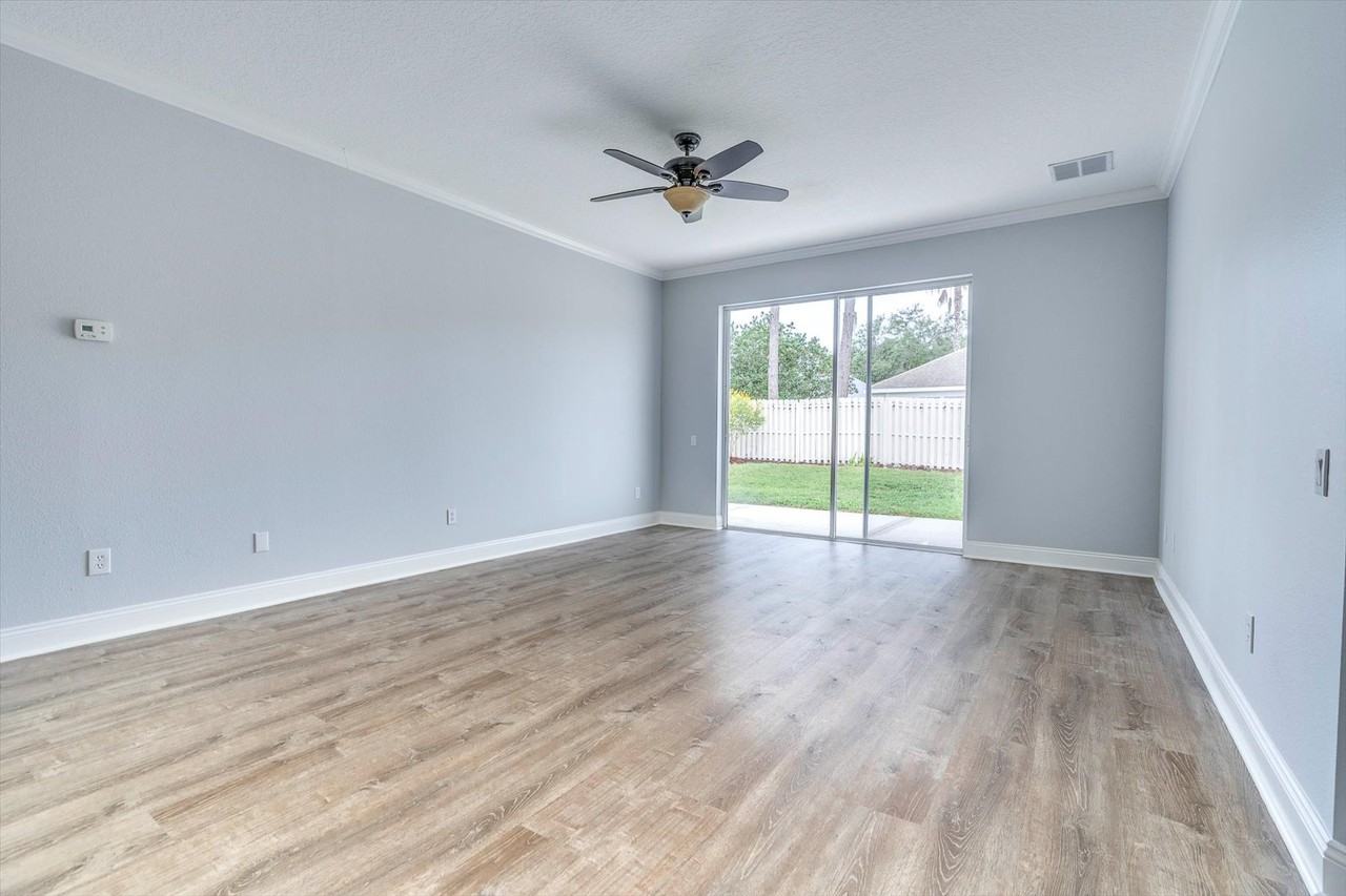 18104 Hamden Park Way #NA - Photo 3 of 32