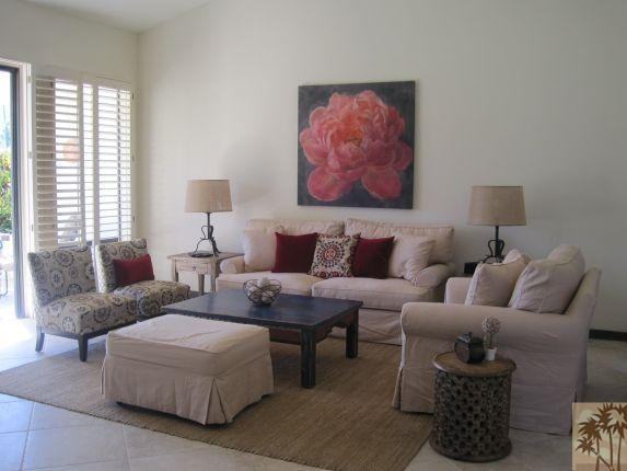 49 Barcelona Dr - Photo 2 of 10