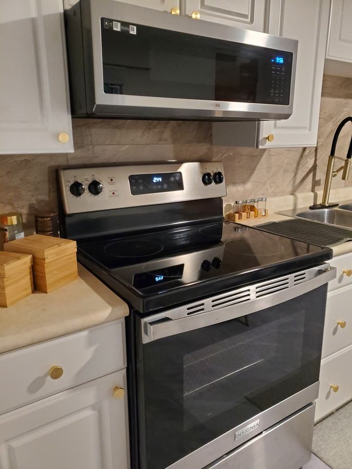 1370 11th Street - Photo 2 of 11