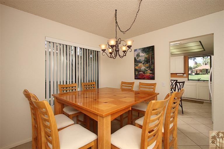 25 Torremolinos Dr - Photo 3 of 9