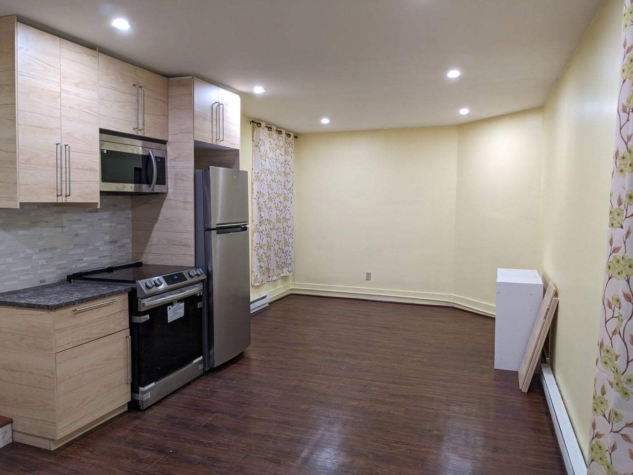 275 Main Street - Photo 2 of 17