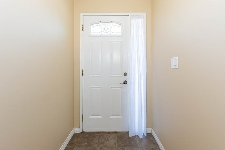 18615 75 Ave Nw - Photo 3 of 30