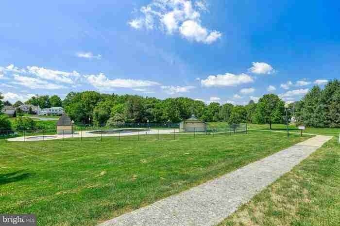 78 Shady Ln - Photo 2 of 2