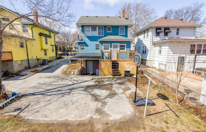 405 N Lawn Ave #1 - Photo 2 of 9