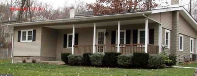 205 Main St - Photo 2 of 23