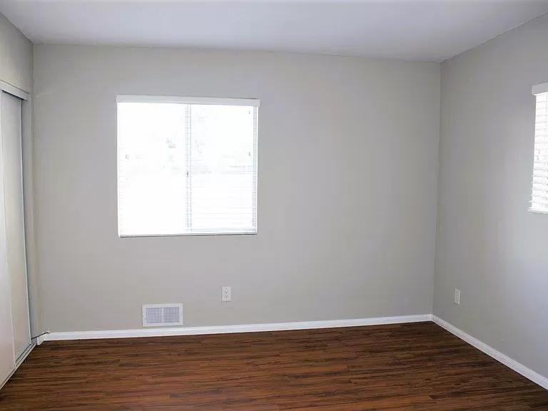 1515 Vine St #NA - Photo 2 of 15