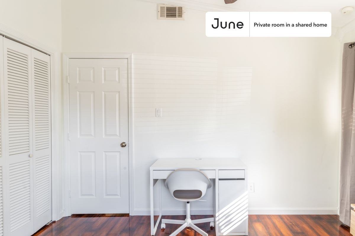 9803 Chukar Cir #A - Photo 4 of 27