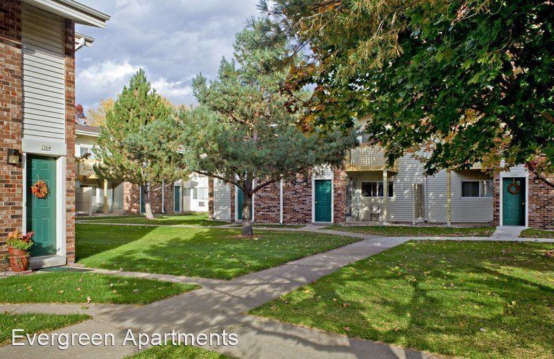 1266 Northpoint Dr - Photo 2 of 6