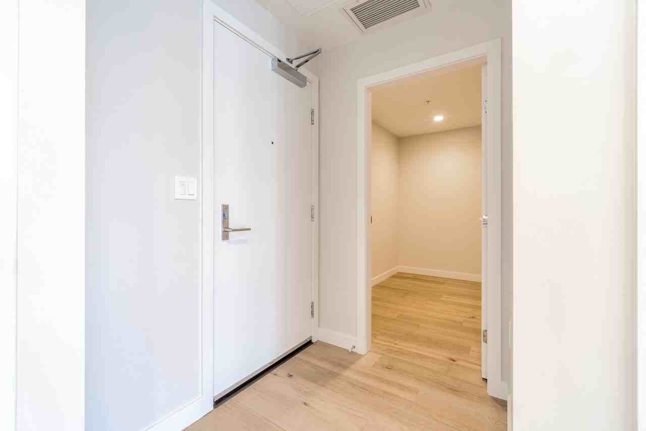 528 West King Edward Avenue ##208 - Photo 7 of 24