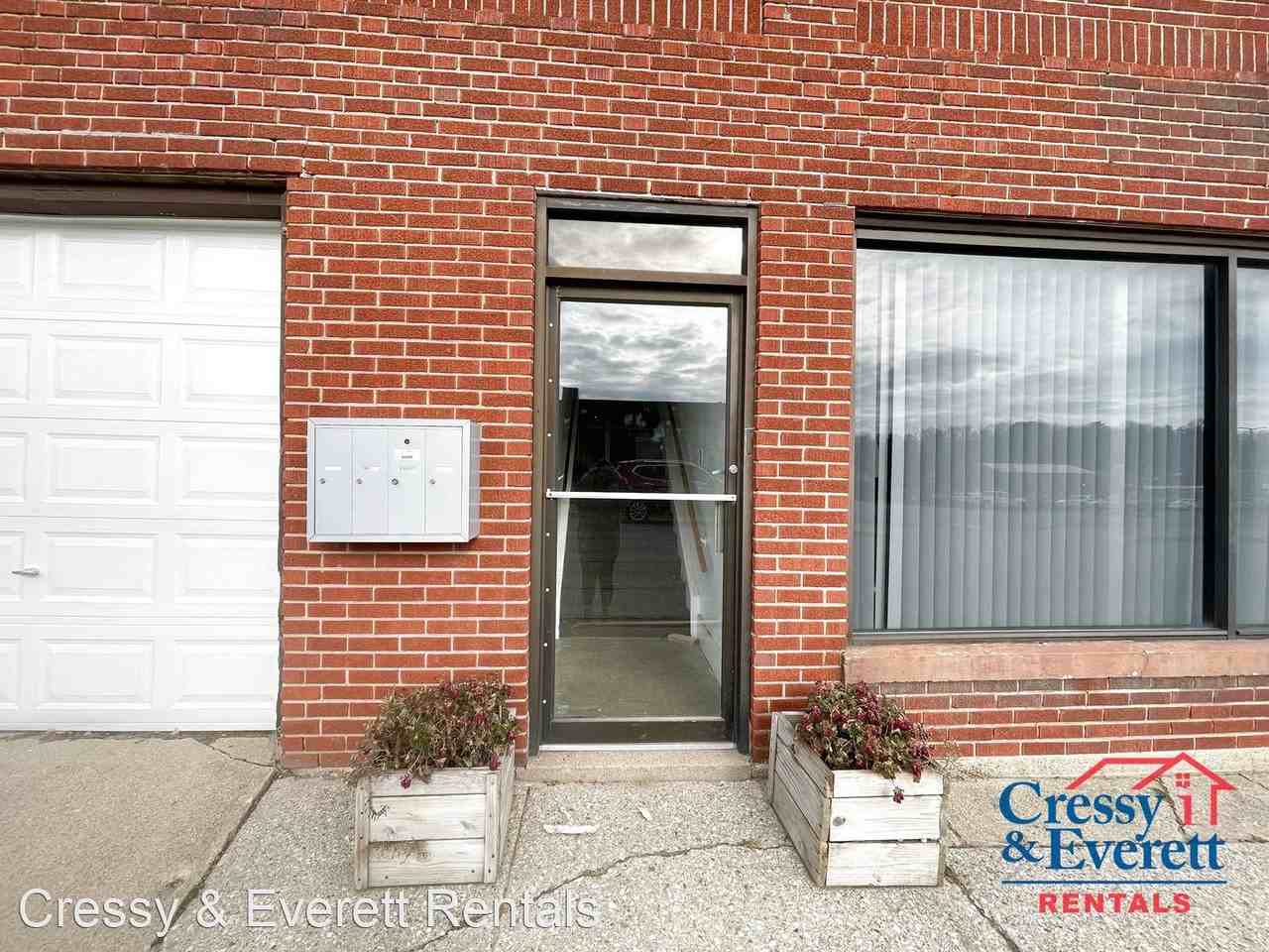 205 Dewey Street - Photo 2 of 18
