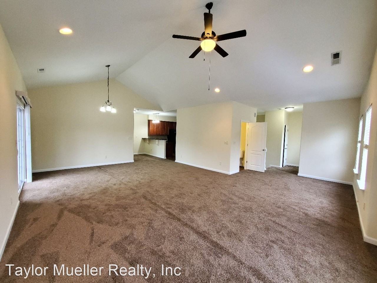 1102 Raven Way - Photo 2 of 20