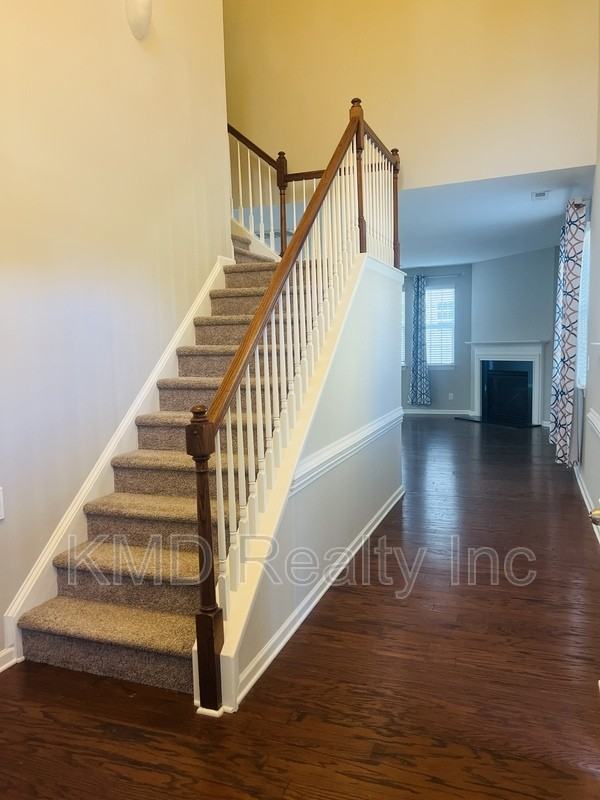 5422 Allison Ln - Photo 2 of 14