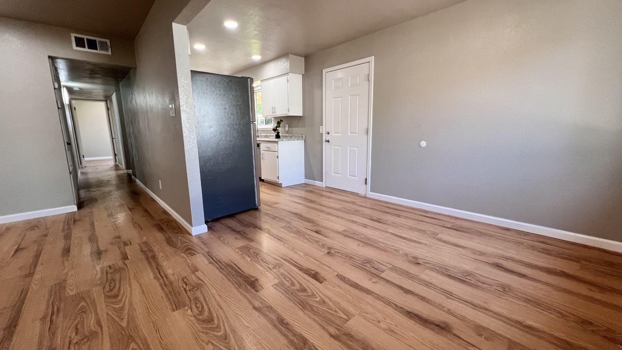 1181 East Ave - Photo 6 of 21