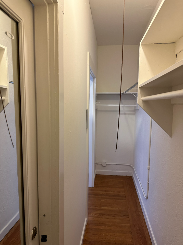 2020 Franklin St #4 - Photo 5 of 12