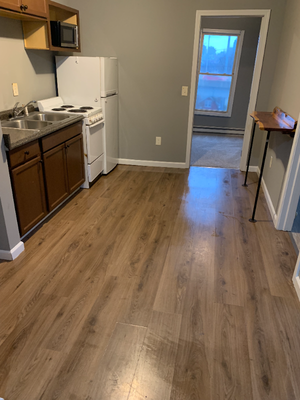 207 W 13th St #4 - Photo 2 of 6