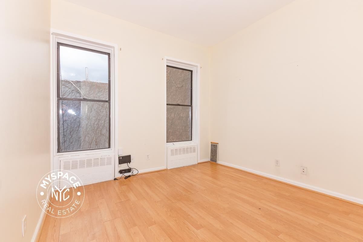 1106 Bushwick Ave #4R - Photo 4 of 7