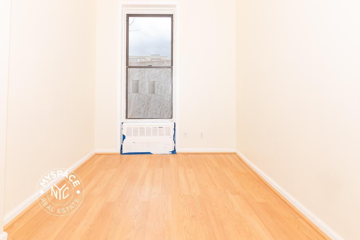 1106 Bushwick Ave #4R - Photo 5 of 7