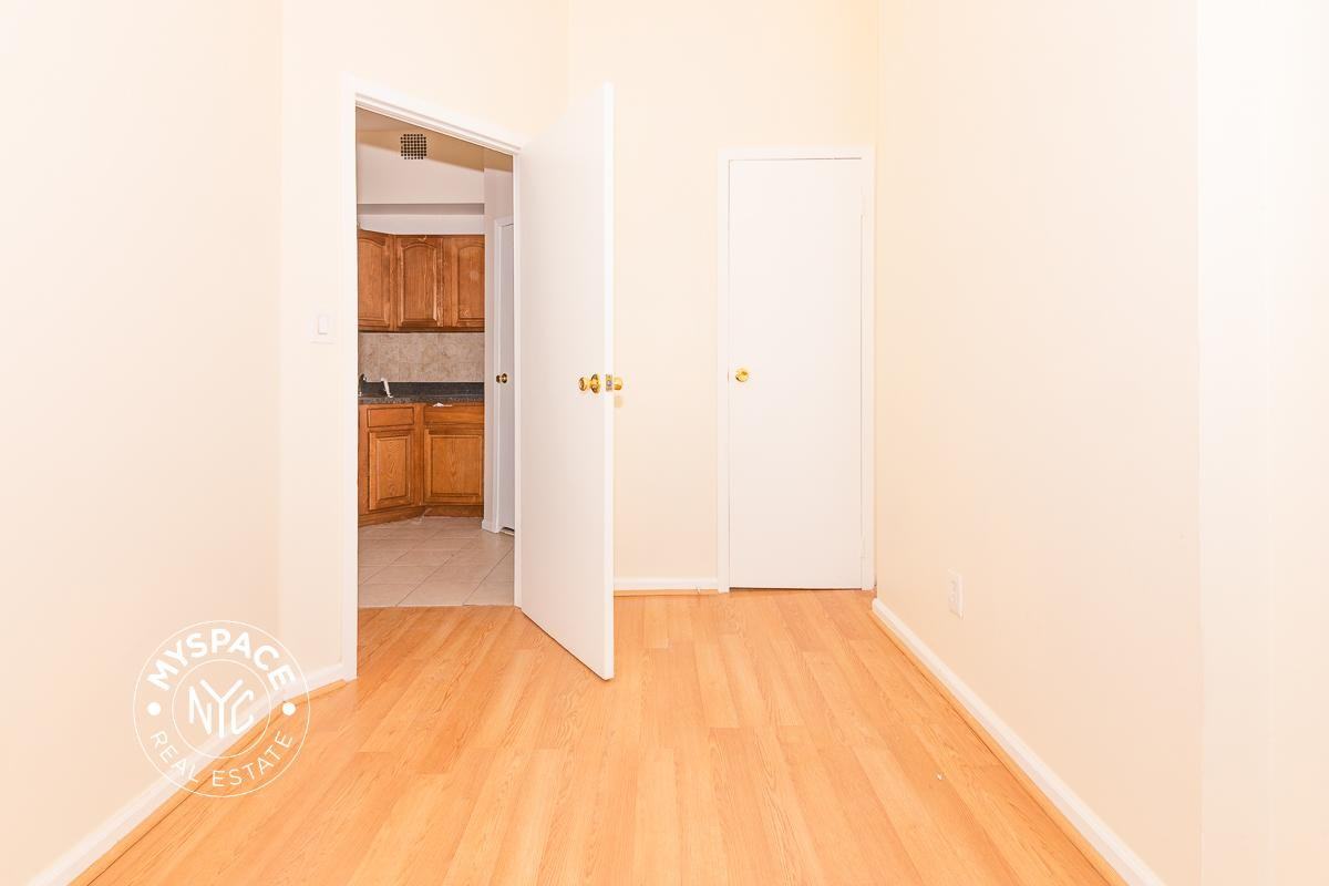 1106 Bushwick Ave #4R - Photo 6 of 7