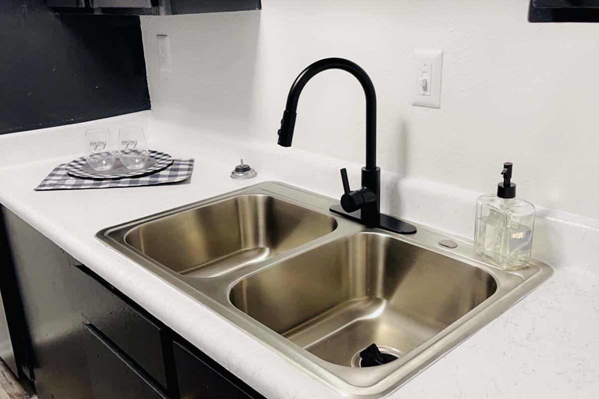 Casa Hills at Wolf Creek Apartments 1301 W Wheatland Rd, Dallas, TX