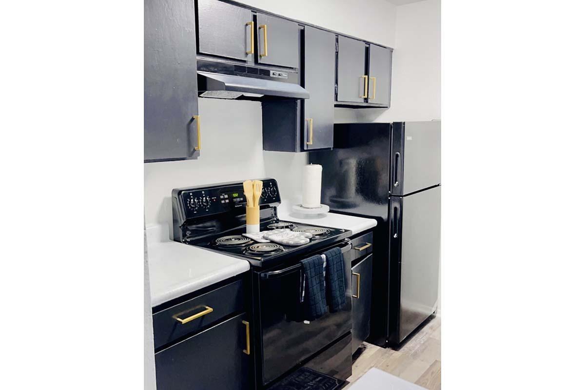 Casa Hills at Wolf Creek Apartments 1301 W Wheatland Rd, Dallas, TX