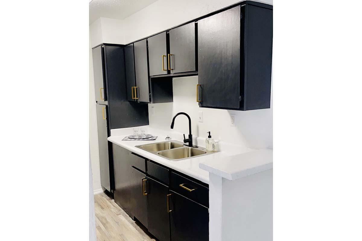 Casa Hills at Wolf Creek Apartments 1301 W Wheatland Rd, Dallas, TX