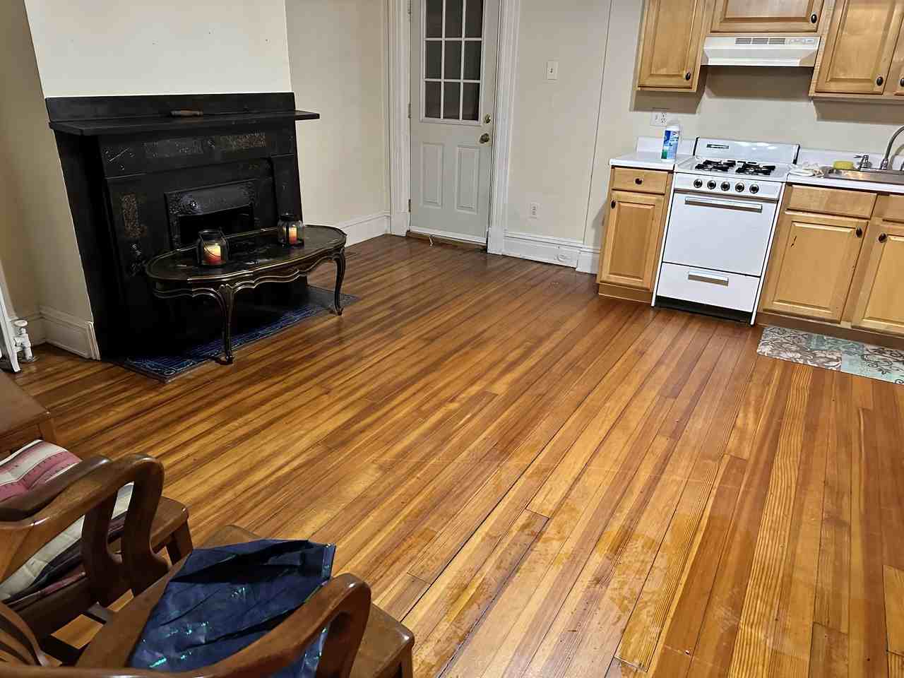 3139 Grove Ave #1stFL - Photo 3 of 8