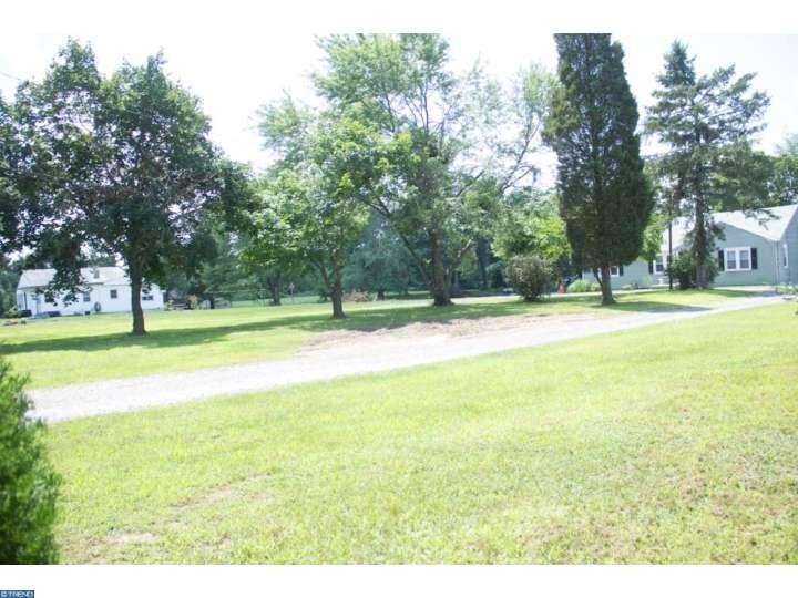 1969 Sicklerville Rd - Photo 2 of 12