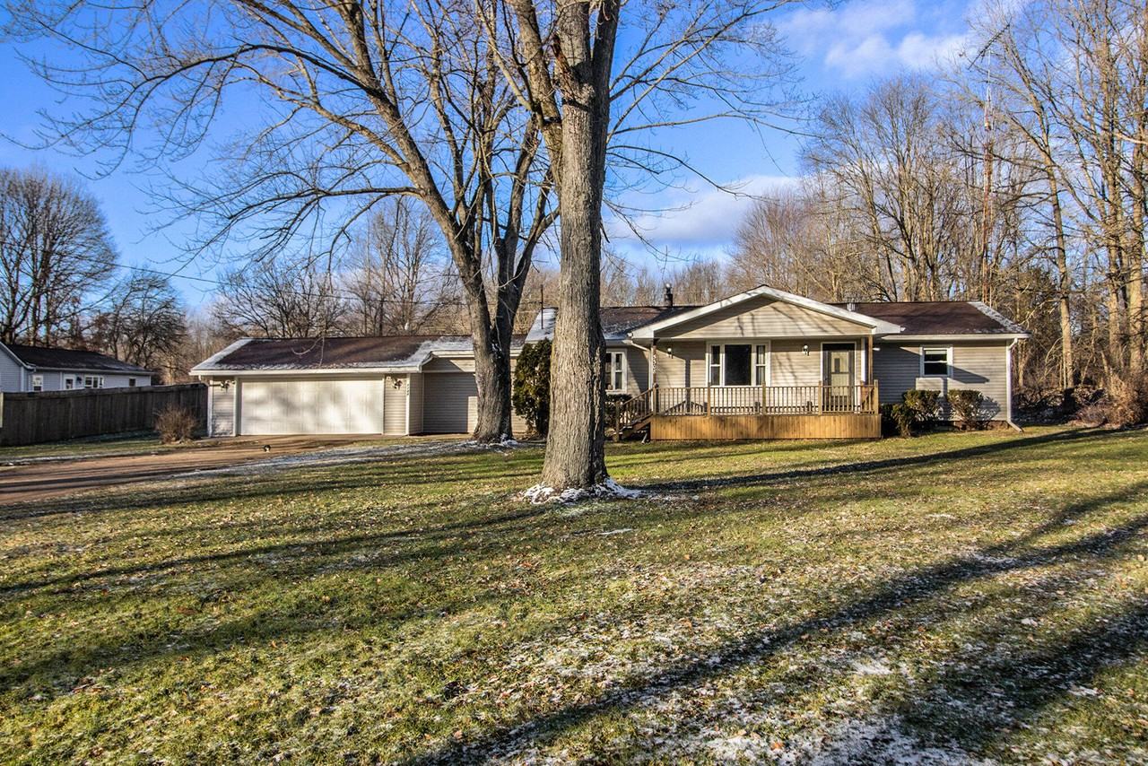 5308 Vrooman Rd - Photo 2 of 31