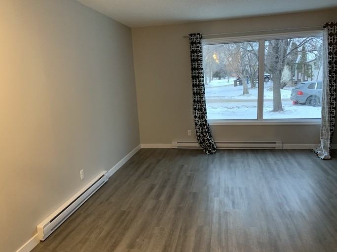 136 Snowdon Ave #136 - Photo 2 of 15