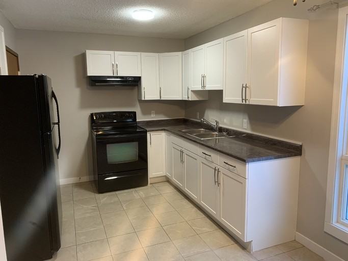 136 Snowdon Ave #136 - Photo 3 of 15