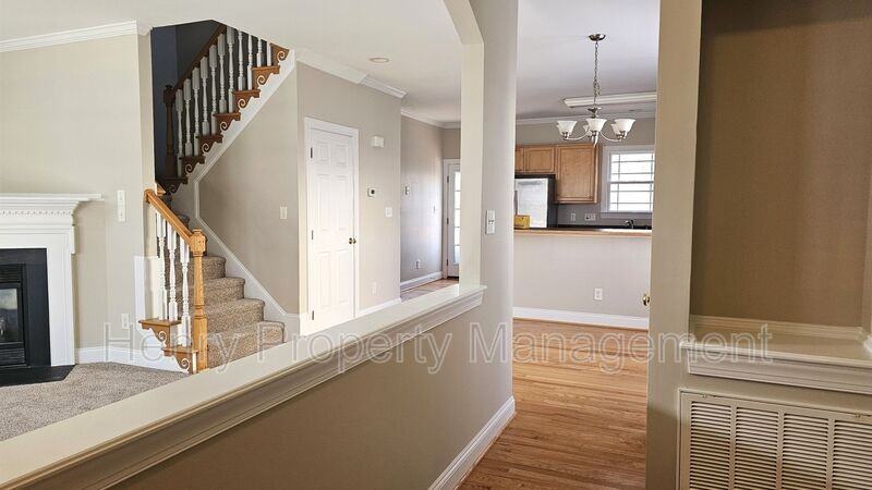 121 Rushing Wind Way - Photo 5 of 22