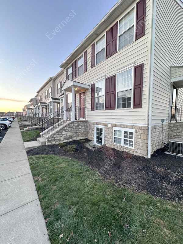 7026 Gallant Fox Dr - Photo 2 of 24