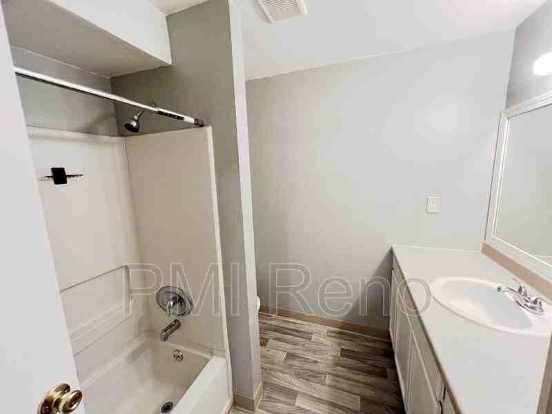 160 Park St #211 - Photo 6 of 17