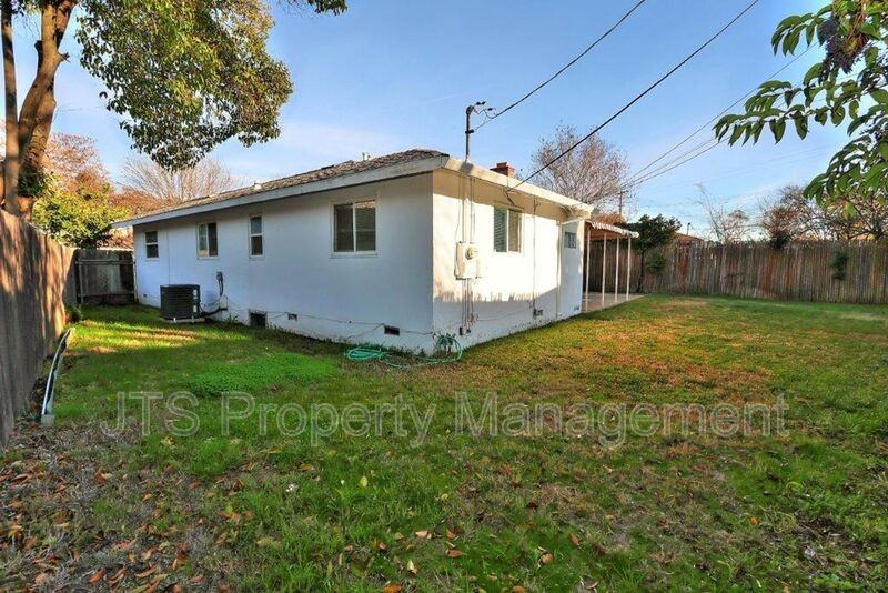 1817 Vesta Way - Photo 5 of 46