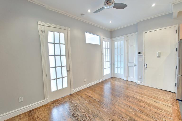 W 14th St #4A - Photo 2 of 4