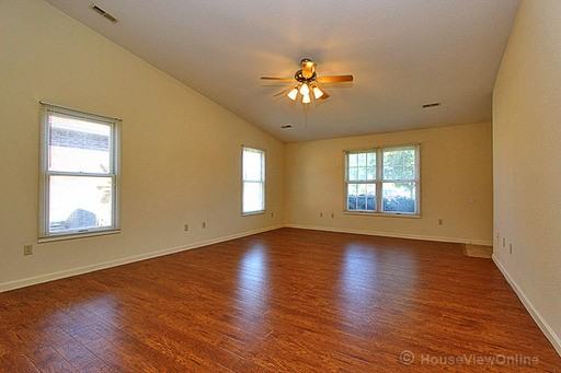 1035 Aaron Dr - Photo 3 of 24