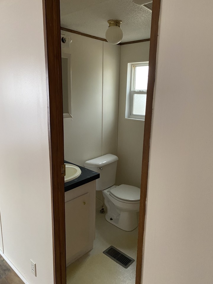 324 White Pine Blvd #35 - Photo 6 of 8