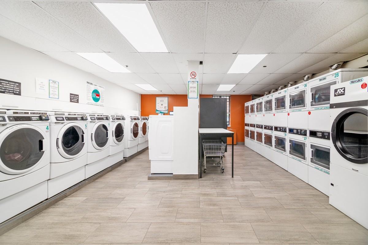 Midwest Court - Photo 7 of 28